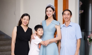 Lương Thùy Linh tiết lộ phản ứng của mẹ khi thấy con gái mặc đồ gợi cảm, tự nhận là 'phiên bản nữ' của bố