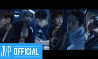 2PM khoe thân hình chuẩn 6 múi, hé lộ ngày tái xuất âm nhạc sau 5 năm