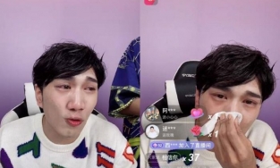 'Cây hài' Sáng tạo doanh Hàn Bội Tuyền khóc nức nở trên livestream, phủ nhận chuyện tẩy chay Tiêu Chiến