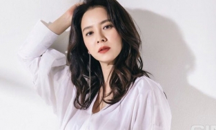 'Mợ ngố' Song Ji Hyo được khen ấm áp và tốt bụng khi từng có hành động này với diễn viên nhí