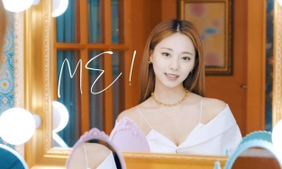 Chán hình tượng bánh bèo, Tzuyu (Twice) khoe trên khoe dưới trong MV mới