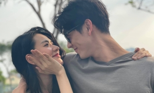 Tình cảm trong phim 'Cây táo nở hoa' chưa đủ, Song Luân còn công khai ảnh ngọt ngào và 'tỏ tình' với Minh Trang rồi đây này