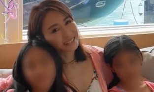 'Đệ nhất mỹ nhân TVB' Lê Tư khoe nhan sắc trẻ trung trong tiệc sinh nhật của cặp song sinh