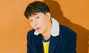 Diễn viên hài gạo cội Park Soo Hong kết hôn với mỹ nhân kém 23 tuổi