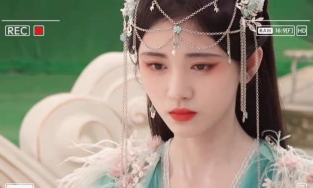 Tạo hình cổ trang trong 'Hoa Nhung' của Cúc Tịnh Y bị fan chê nhìn như 'hot girl mạng'