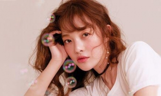 Sự thật sao nữ 'Thư ký Kim' kết hôn với em trai Ha Jung Woo sau 8 năm yêu