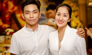 Chuyện tình 12 năm của Khánh Thi với cậu học trò kém 11 tuổi