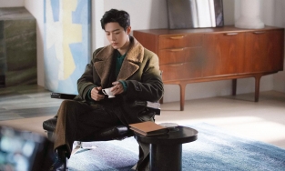 Tiêu Chiến chiễm chệ top 1 hot search nhờ visual điển trai trong bộ ảnh chào thu