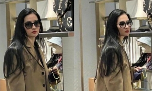 Lưu Diệc Phi đi mua sắm ở Bắc Kinh, nhan sắc đời thường đẹp như trên phim