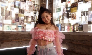 Nhan sắc ngọt ngào của thành viên sinh năm 2006 thuộc nhóm nhạc nữ tân binh nhà JYP