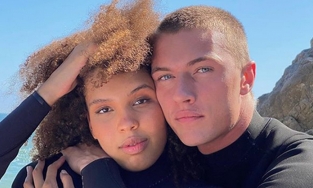 'Hoàng tử làng mẫu' Lucky Blue Smith lên chức bố lần 3 ở tuổi 23