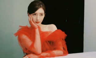 Mỹ nhân '30 chưa phải là hết' Giang Sơ Ảnh khoe cổ thiên nga gợi cảm trong bộ ảnh mới