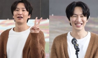 Lee Kwang Soo xuất hiện với kiểu tóc bổ luống tại thảm đỏ Liên hoan phim Busan