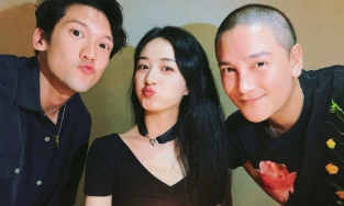 Triệu Lệ Dĩnh đón sinh nhật bên bạn thân 10 năm, nhưng mặt mộc của cô nàng mới là điểm nhấn