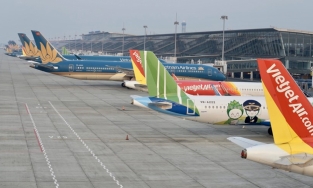 Tán thành việc khôi phục đường bay thương mại quốc tế, dự kiến từ ngày 15/12