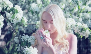 Cô gái ở Sóc Trăng có khả năng tỏa ra mùi nước hoa từ cơ thể vào ngày Rằm và Mồng Một