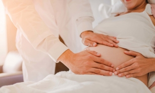 Nhiều mẹ bầu xin đẻ sớm vì sợ con tuổi Dần sẽ khổ