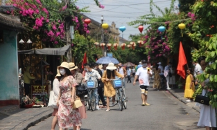 Hoạt động du lịch có thể mở cửa trở lại từ 15/3 trong điều kiện 'bình thường mới'