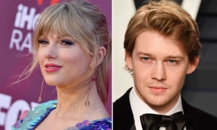 Taylor Swift đã đính hôn với bạn trai kém 3 tuổi sau 5 năm hẹn hò