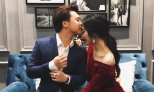 Cách bạn trai thiếu gia chăm sóc Hòa Minzy trên trường quay qua tiết lộ của đồng nghiệp