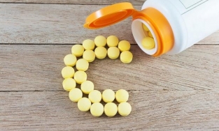 Bác sĩ nói về việc bổ sung vitamin khi là F0: Không được xem vitamin là 'thuốc bổ' để khỏe