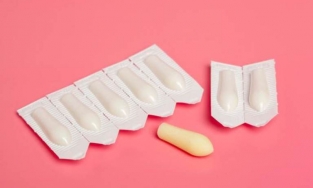 Có nên quan hệ vợ chồng khi đang đặt thuốc phụ khoa?