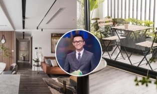 Căn hộ 6,5 tỷ rộng 127m² của MC Đức Bảo: Không gian mở, tone trắng xám hiện đại như tiệm cafe