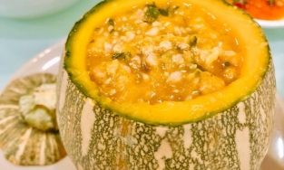 Cách nấu súp bí đỏ thịt heo bổ dưỡng, cả nhà đều mê