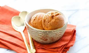 Cách làm kem trà sữa Thái cực đơn giản, chỉ mất 10 phút mà chẳng cần máy làm kem