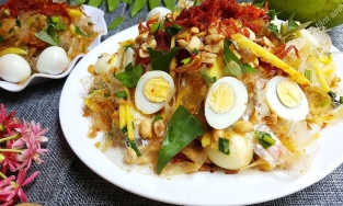 Cách làm bánh tráng trộn tại nhà ngon hơn ngoài hàng, lại siêu bổ dưỡng