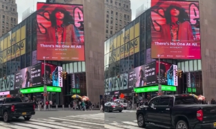 There's No One At All của Sơn Tùng M-TP xuất hiện tại Quảng trường Thời Đại Mỹ