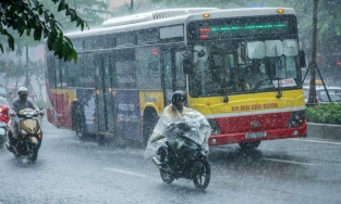 Bắc Bộ tiếp tục hứng mưa dông ngày đầu tuần