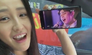 Reaction ca khúc của Noo, Mai Phương Thúy gợi ý chiếc áo sơ mi quốc dân