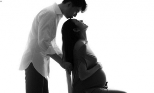 Á hậu Thúy Vân viên mãn trong bộ ảnh cuối thai kỳ 