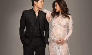 Đông Nhi mặc váy xuyên thấu tung bộ ảnh khoe bụng bầu táo bạo cuối thai kỳ 