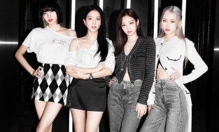 Khi mỹ nhân Hoa - Hàn “đụng hàng” váy áo: Ai nổi bật hơn?