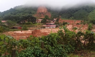 Sạt lở đất ở Quảng Trị, hơn 20 cán bộ, chiến sĩ sư đoàn 337 nghi bị vùi lấp