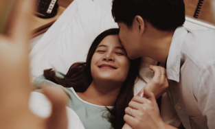 Cận cảnh hành trình 15 tiếng vượt cạn của Đông Nhi qua những khung hình