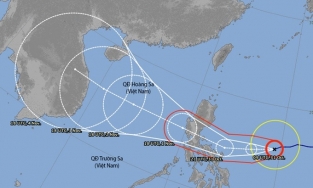 Philippines phát báo động đỏ, sơ tán hàng nghìn dân trước bão Goni