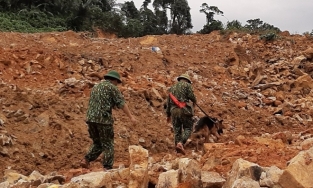 Sạt lở Rào Trăng 3: Thu hẹp hiện trường tìm kiếm nạn nhân mất tích