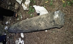 Hà Tĩnh: Người dân phát hiện ra quả bom gần 100kg ở bờ biển Kỳ Anh