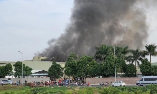 Bắc Ninh: Cháy lớn tại cụm KCN, 3 người bị thương nặng