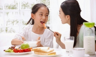 Vì sao con người thường ăn 3 bữa 1 ngày?