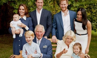 Hoàng gia Anh lên tiếng sau khi Meghan Markle chia sẻ chuyện bị sảy thai