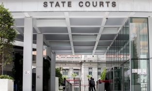 Đổ nước sôi vào 'của quý' của bạn trai vì tội cặp bồ với vợ anh ta