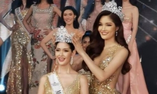Hoa hậu Chuyển giới Thái Lan vừa đăng quang là fan của Hương Giang