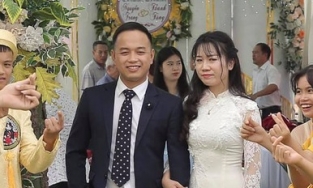 Cô dâu 'số nhọ' vớ phải thợ chụp hình toàn canh khoảnh khắc lác, lé để chụp