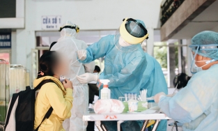 Lịch trình dày đặc của BN 1349: Từng đến khám ở BV Chợ Rẫy, học nhiều Trung tâm Tiếng Anh