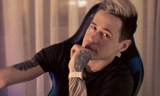 YouTuber Nga bị bắt vì livestream cảnh bạn gái qua đời để nhận tiền