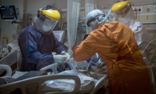 Đi đẻ bị 3 bệnh viện từ chối, mẹ bầu mắc Covid-19 chết tức tưởi